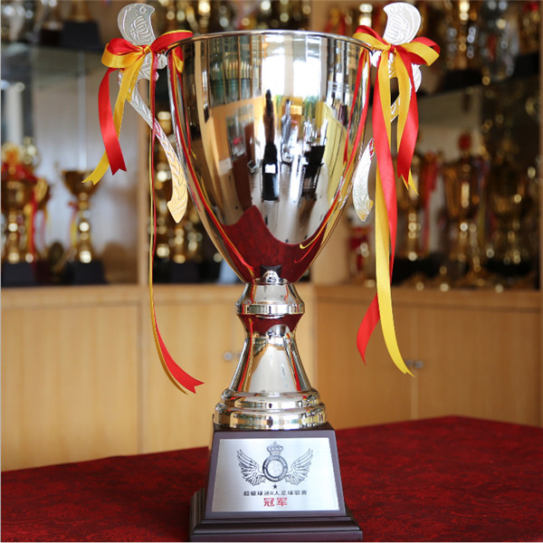 Sports cup of honor ,the size can be customized